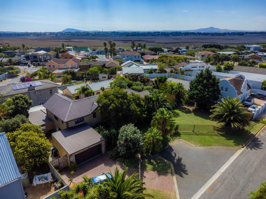 5 Bedroom Property for Sale in Milnerton Ridge Western Cape